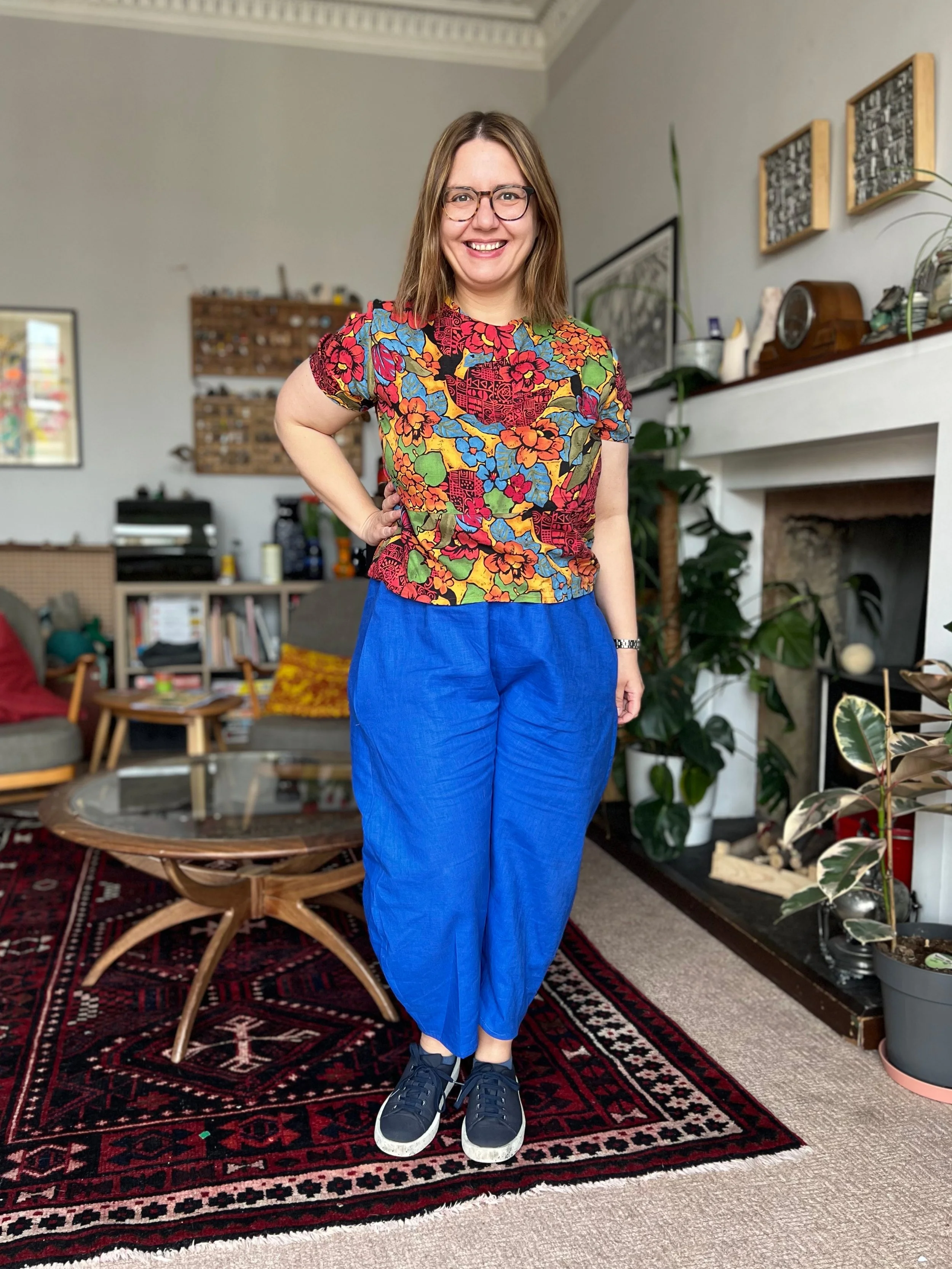 Electric Blue Style Arc Bob Pants — apple franca